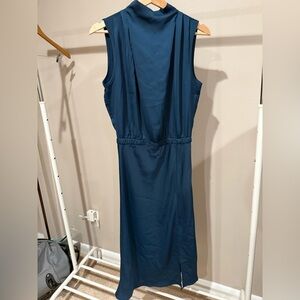 Elegant Blue Sleeveless Dress